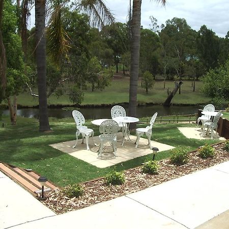 Park House Motor Inn Oakey Екстериор снимка