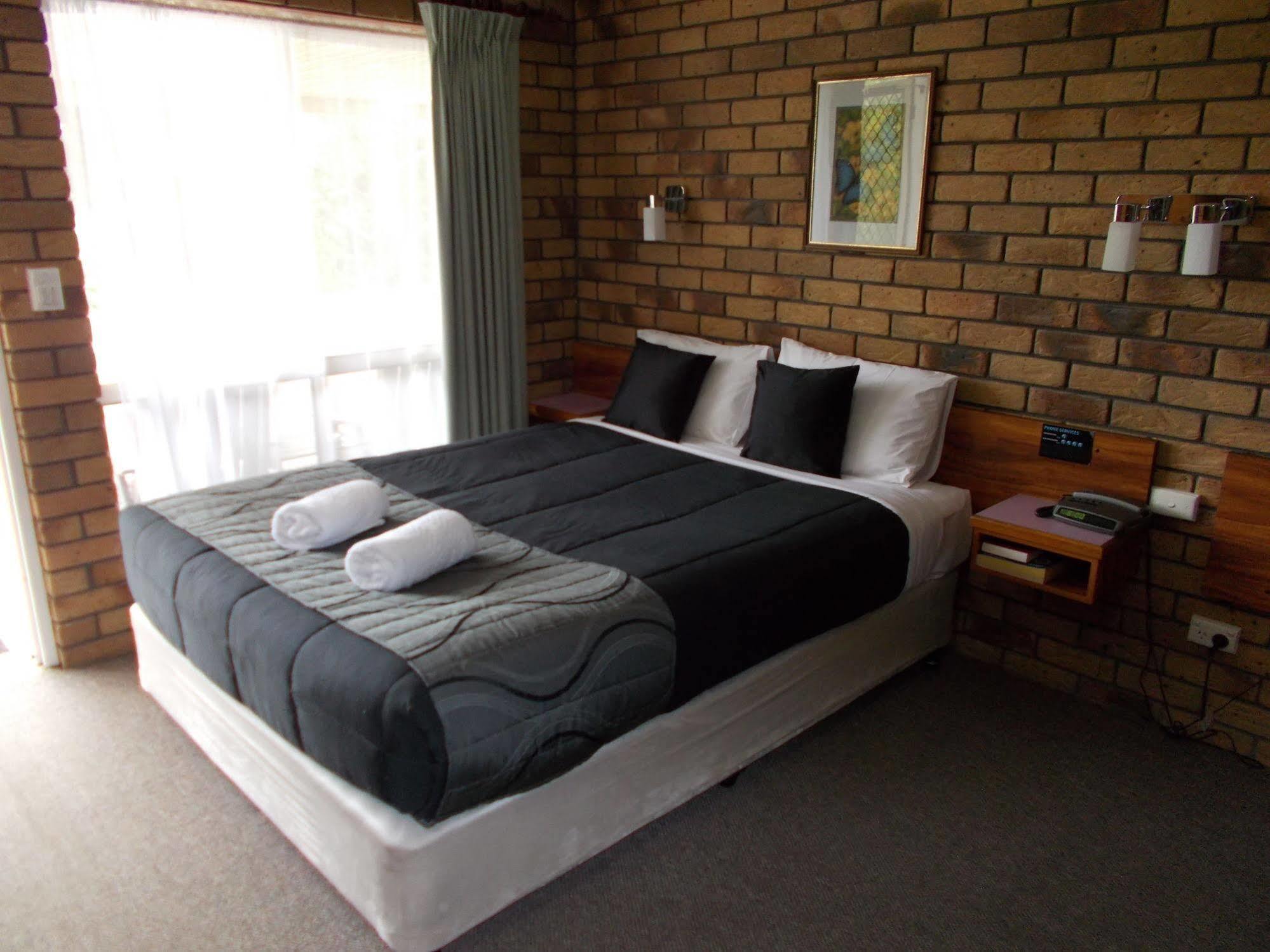 Park House Motor Inn Oakey Екстериор снимка